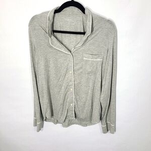 Love by Gap‎ Size Small Women's Gray Long Sleeve Sleep Shirt PJ Top Loungewear